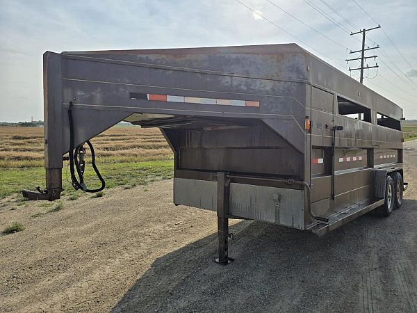 1991 Norbert 18' Stock Trailer