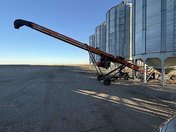 2023 Batco UCX3 1549 AWD Conveyor