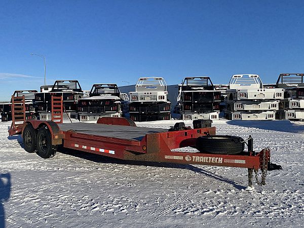 Used 2021 Trailtech 20' Flat Deck Trailer w/ Winch