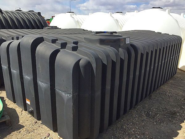 2100 Imperial Gallon Black Low Profile Transport Water Tank