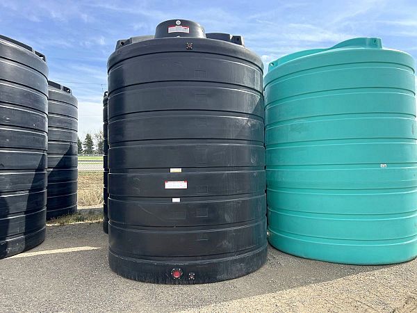 Enduraplas 5500 US Gallon Flat Bottom Fertilizer Tank