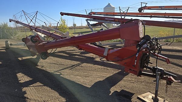 2014 Buhler 13