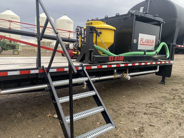 Sprayer Trailer Foldable Staircase