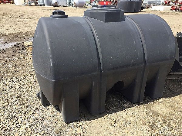 500 Imp Gallon Horizontal Black Leg Tank