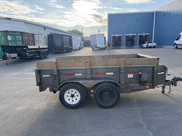 Used 2016 Diamond C 5'x10' Dump Trailer