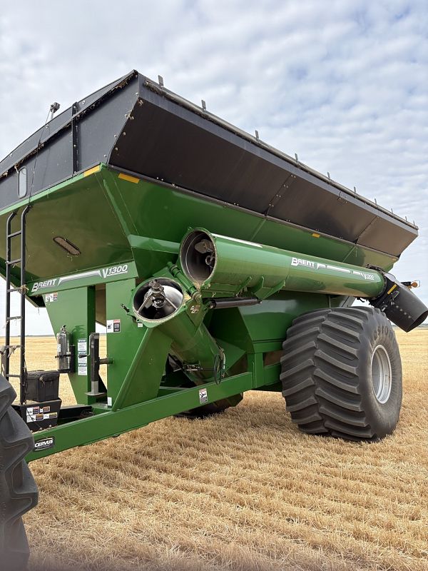 2018 Brent V1300 Grain Cart