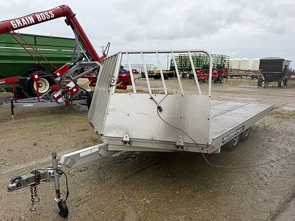 2014 Aluma 8614 Trailer