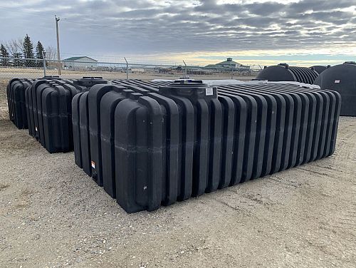 2100 Imperial Gallon Black Low Profile Transport Water Tank