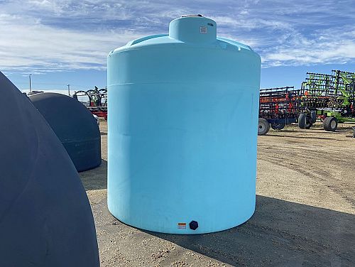2500 Imperial Gallon Vertical HD Fertilizer Tank