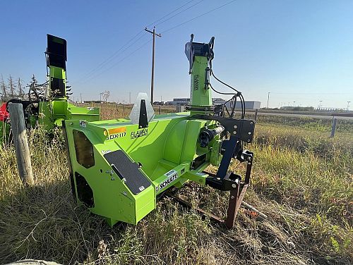 117" Schulte SDX-117 Snow Blower