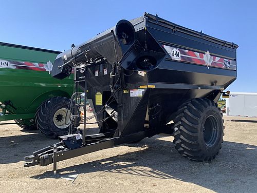 J&M 750-18 Grain Cart