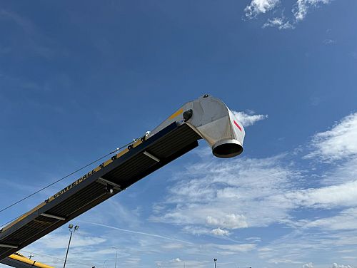 Convey-All 1650 Truck Load Conveyor with Stainless Ends