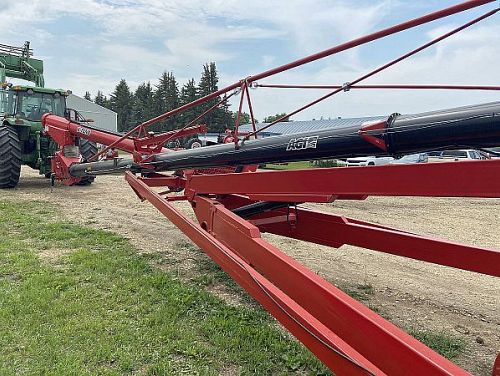 AGI X2 13-84 Swing Auger with Xtend