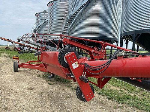 AGI X2 13-84 Swing Auger with Xtend