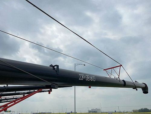 AGI X2 13-74 Swing Auger, Hyd Winch, Elec Mover