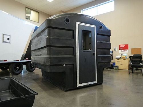 Koenders Plastic Ice Fishing Shack