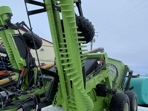 Schulte Spartan Rock Windrower Picker