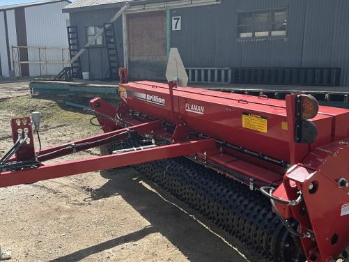 Brillion SSB-10 Grass Seeder w/ Front & Rear S Box
