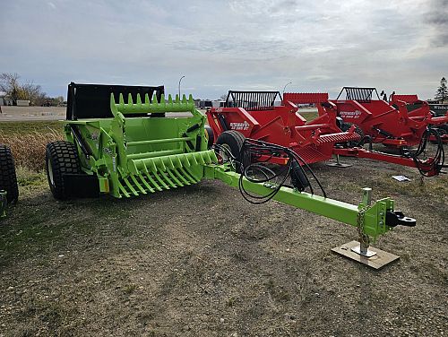 Schulte 2500 Giant Rock Picker