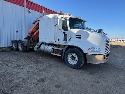 2009 Mack 64T CXU613 48" Flat Top Semi