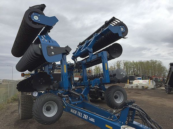 26' Kinze Model 261 Mach Till High Speed Disc