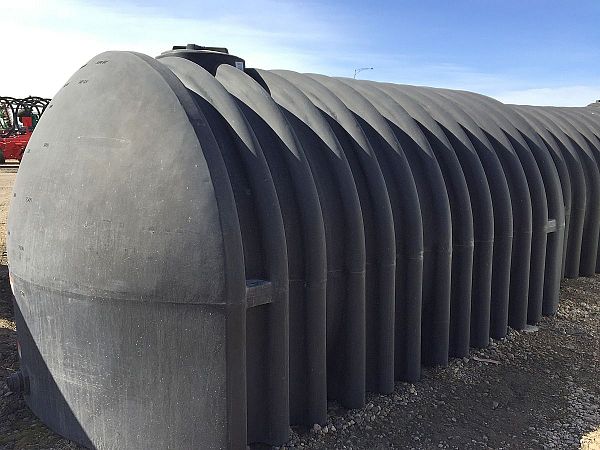 3500 Gallon Black Specialty Liquid Hauling Tanks