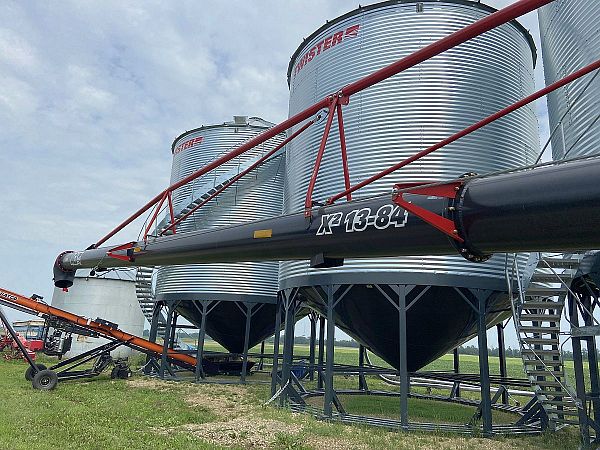 New AGI X2 Series 13" x 84' Swing Auger