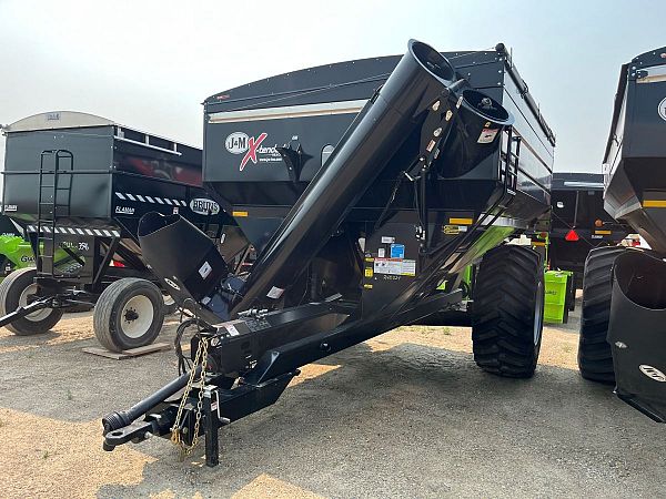 J&M 812-18 Grain Cart