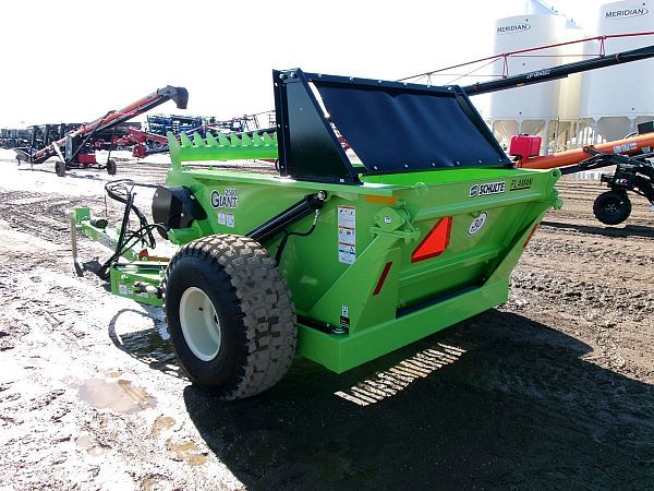 Schulte Giant 2500 Rock Picker