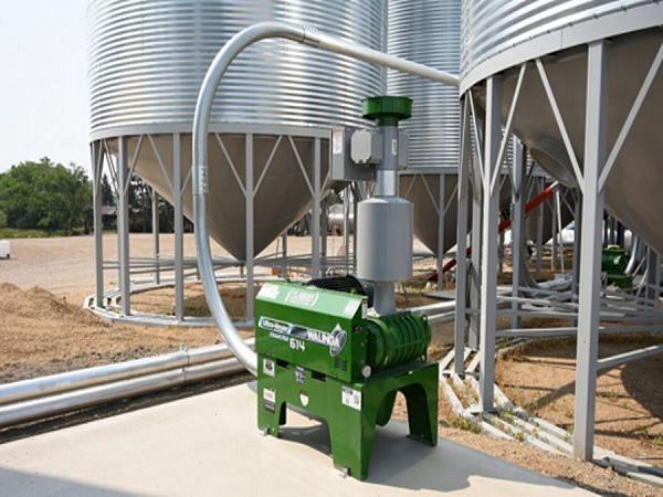 Walinga Ultra Veyor Blower/Airlock Package (40HP)