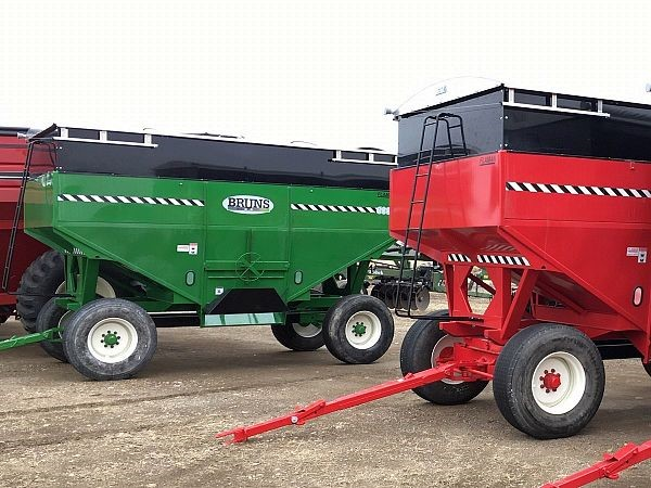 Bruns 600 Gravity Cart with 20 Ton Horst Wagon