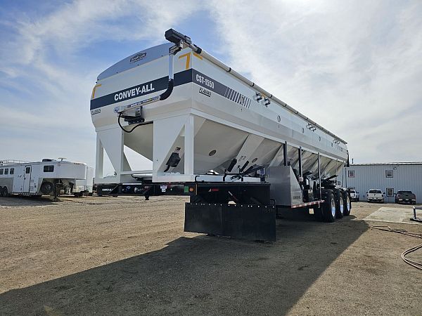 2026 CST-1550 Seed Tender