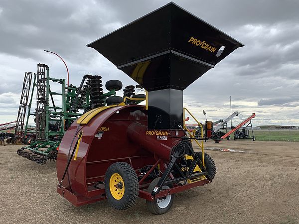 2026 Pro Grain B2010H Grain Bagger