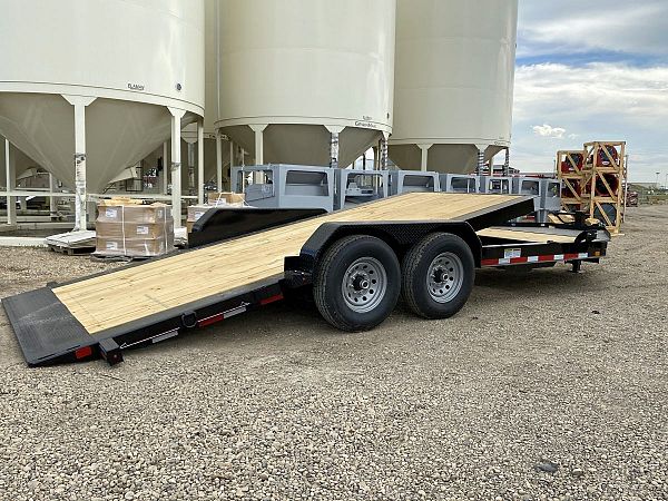 *Seasonal Clearout* 2024 Diamond C 20' Tilt Deck Trailer