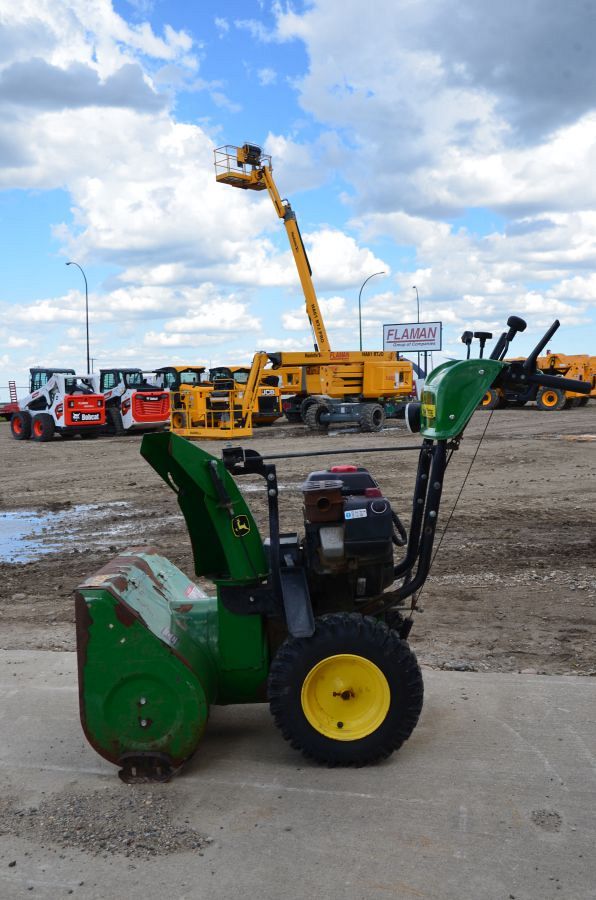2015 John Deere 27