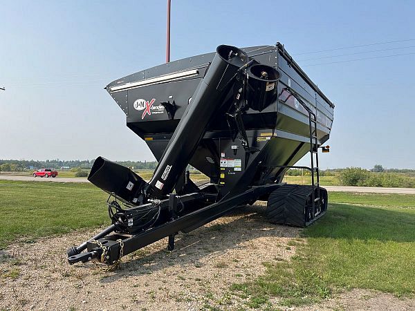 J&M 1522-20T Grain Cart