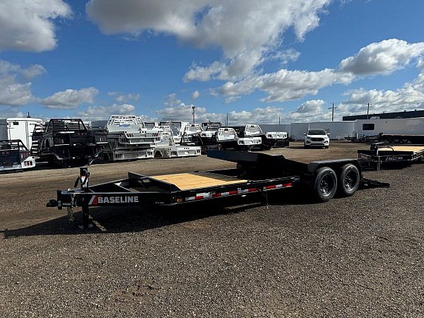 *Clearance* 2025 Diamond C Baseline 22' Tilt Deck