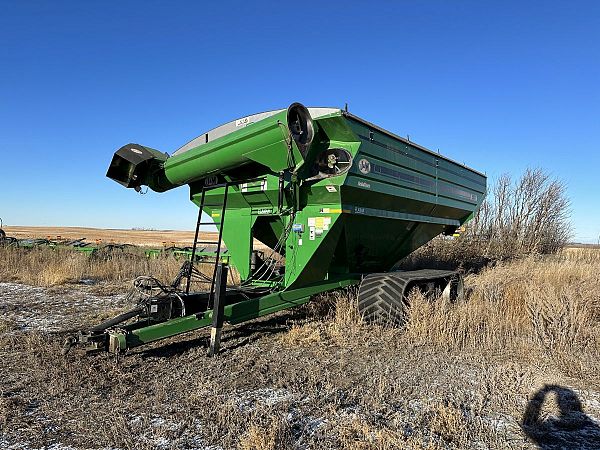 Used 2013 J&M 1501T Grain Cart