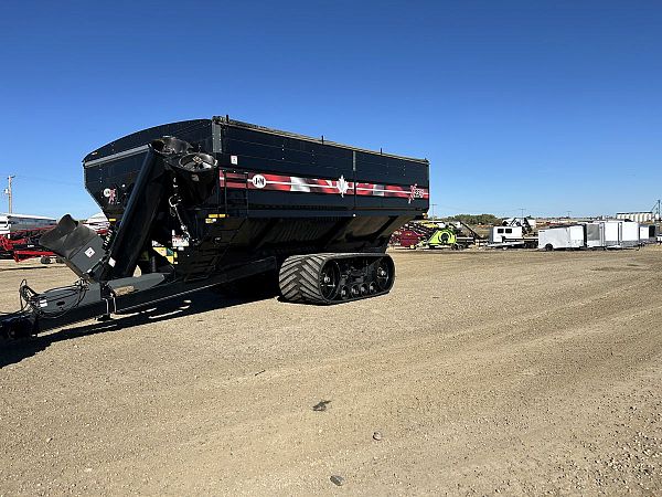 2020 J&M 2332 Grain Cart