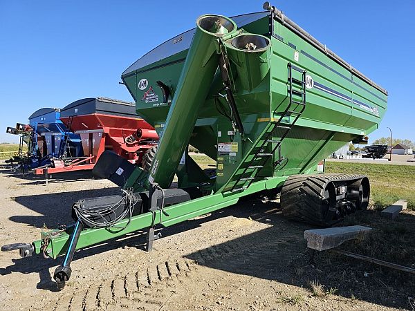 2016 J&M 1522T Grain Cart