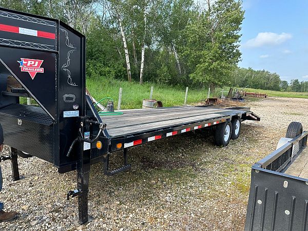 2020 PJ Gooseneck 25' Beavertail Flat Deck