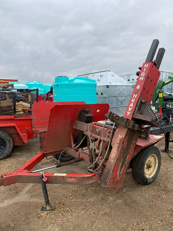 2006 Wheatheart Post Pounder w/ 9HP Honda