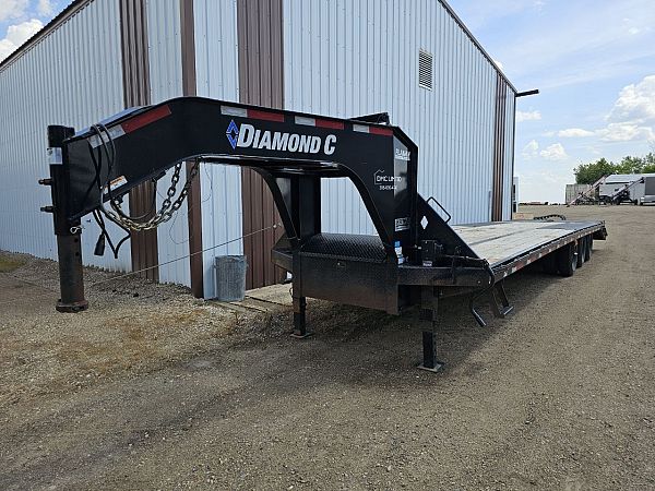2021 Diamond C FMAX 310 Gooseneck Flat Deck