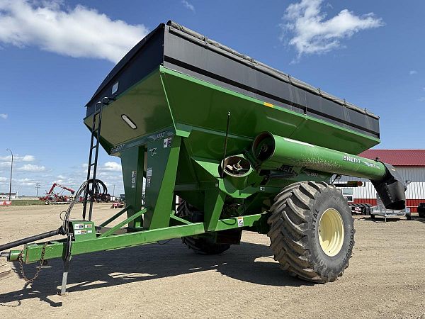 2016 Brent 1082 Grain Cart