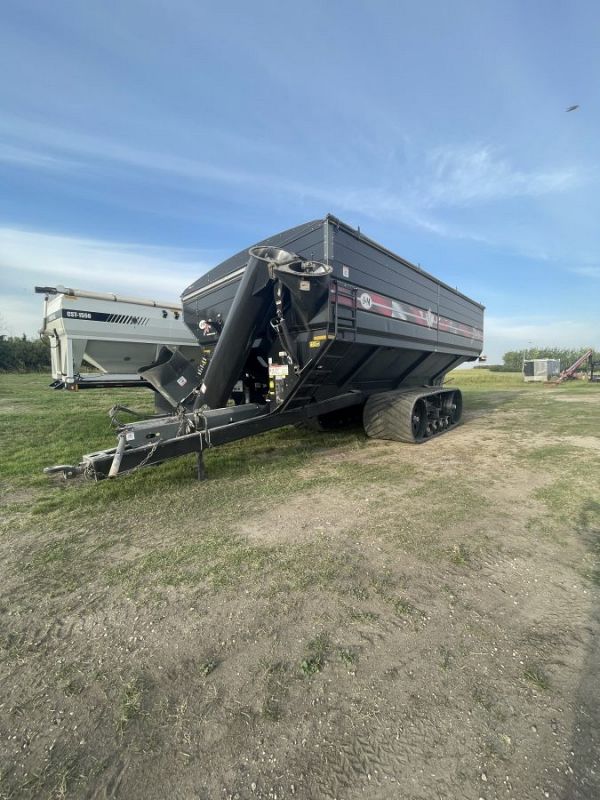 2020 J&M 2332T Grain Cart