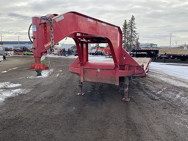 Used 2019 Diamond C 30' + 5' Gooseneck Trailer