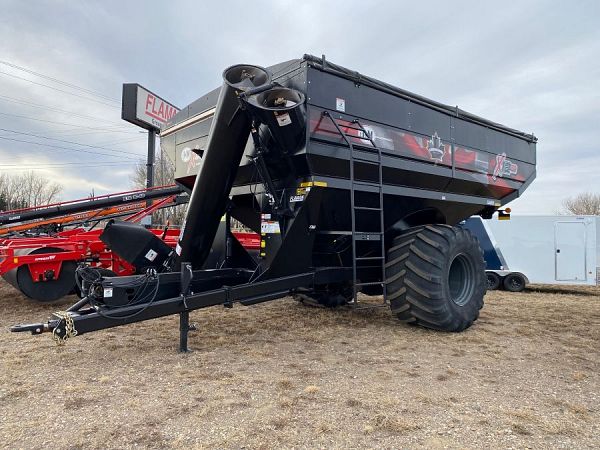 2023 J&M 1222 Xtend Grain Cart *Demo'd*