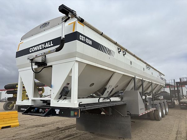 2024 Convey-All CST-1550 Seed Tender w/ Load Cell (DEMO)