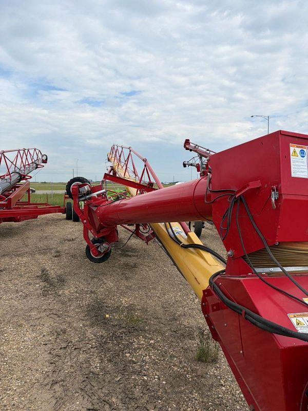 2019 Westfield 130-84 Swing Auger