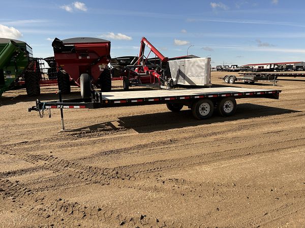 2019 PJ 20' Deckover Flat Deck